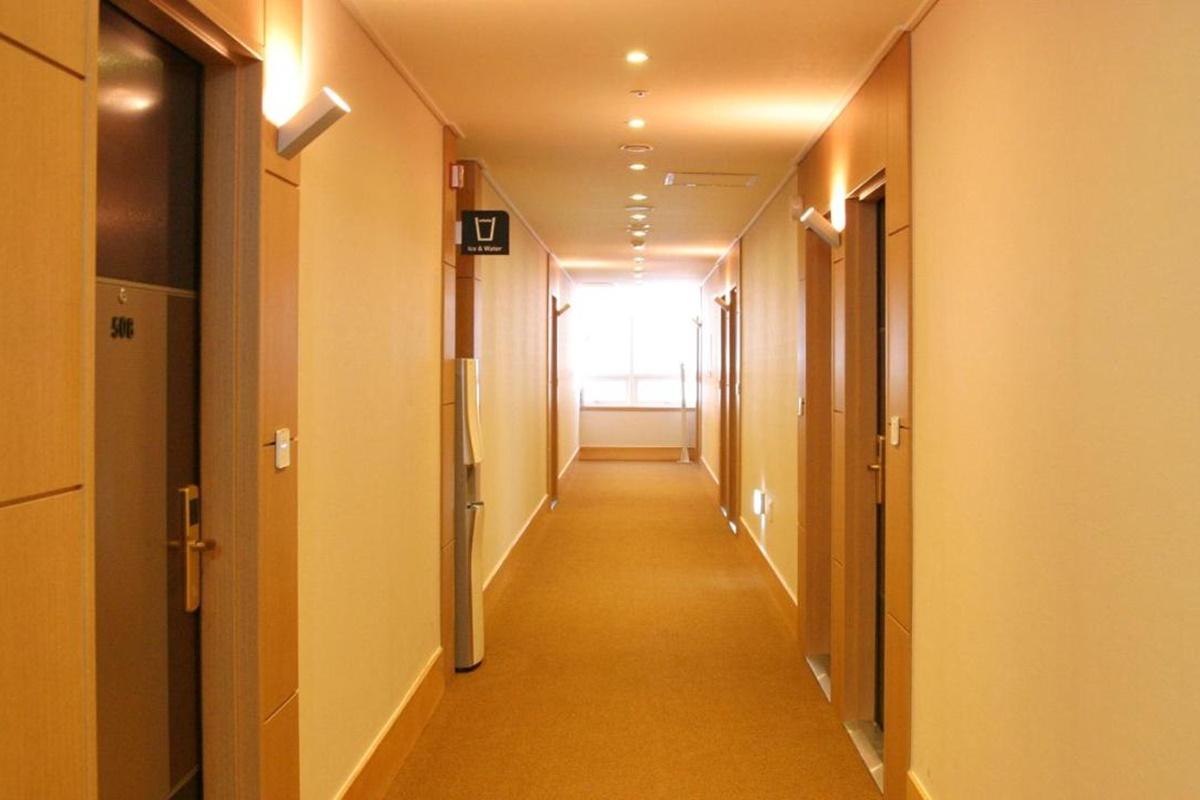 Hotel Skypark Myeongdong 3 Szöul Kültér fotó
